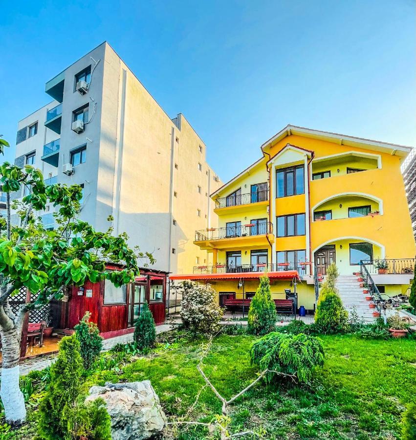 Vila Orange Hotel Navodari Exterior photo